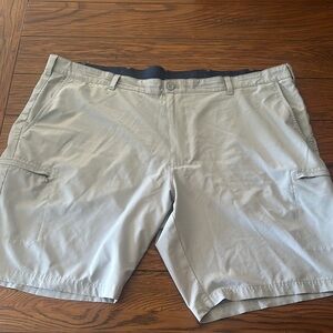 Izod Gray Cargo Shorts Casual Style